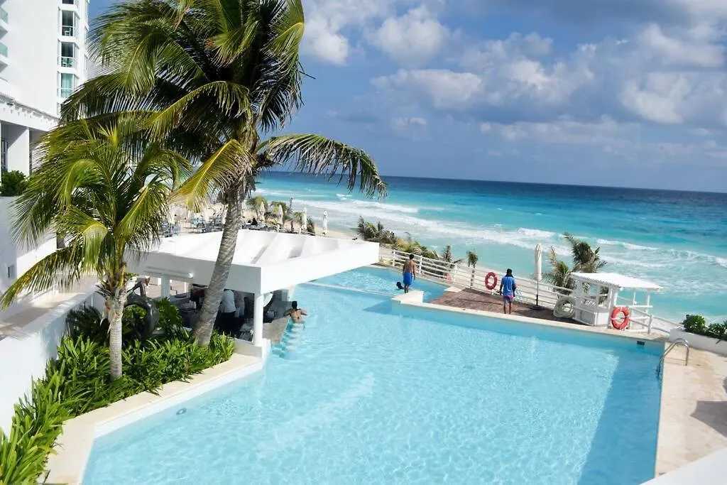 Estudio 1A Sobre Hermosa Playa, Excelente Opcion Cancun