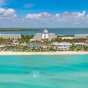 The Pyramid By Oasis Resort