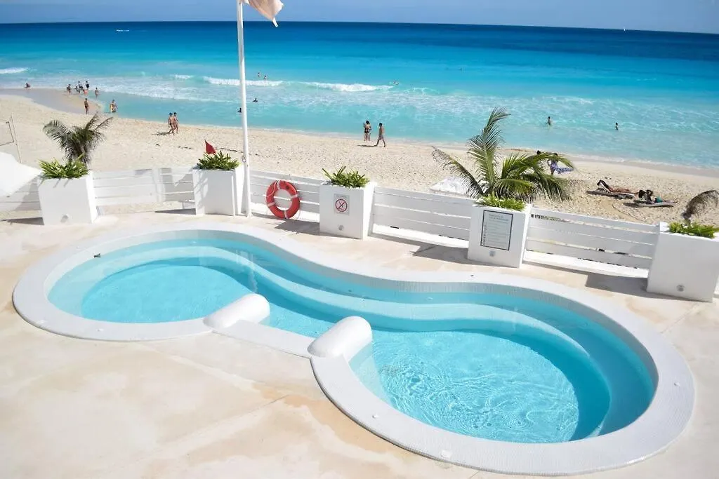 Estudio 1A Sobre Hermosa Playa, Excelente Opcion 坎昆 墨西哥