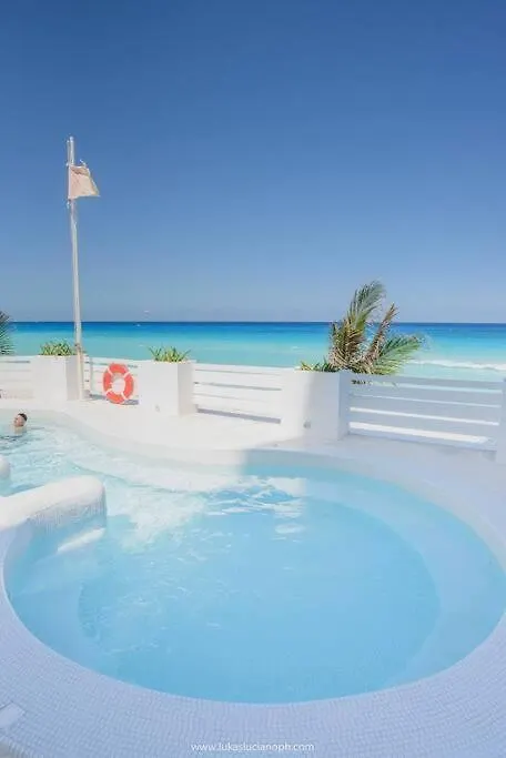 Estudio 1A Sobre Hermosa Playa, Excelente Opcion Cancún 0*,  Mexiko